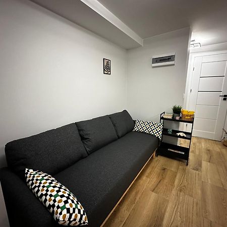Skwerowa Nest Lägenhet Kraków Exteriör bild